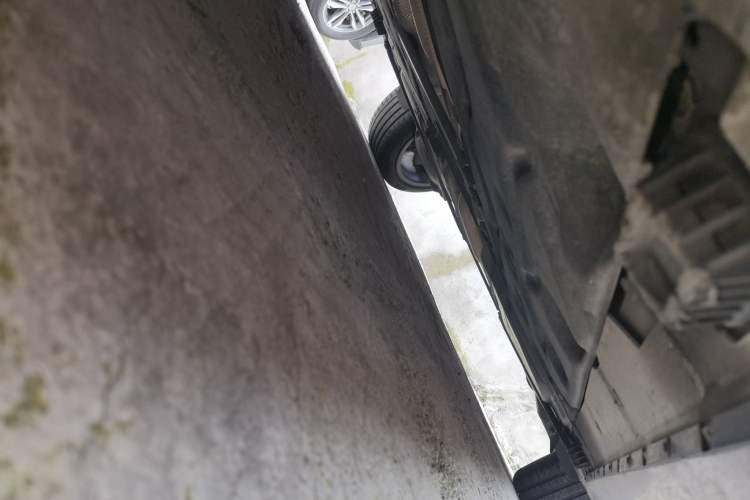 Used BMW X2 2023 xDrive 25i Shining Edition Chassis Front Left
