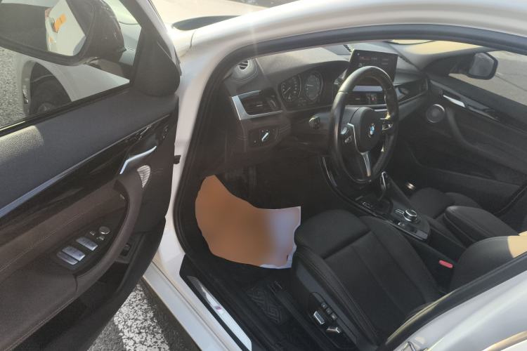Used BMW X2 2023 sDrive25i M Sport Night Edition Driver Seat