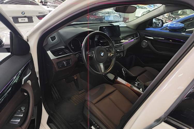 Used BMW X2 2023 sDrive25i M Sport Night Edition Driver Seat
