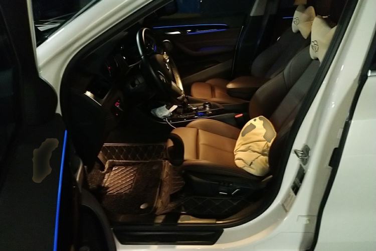 Used BMW X2 2023 sDrive25i M Sport Package Driver Seat