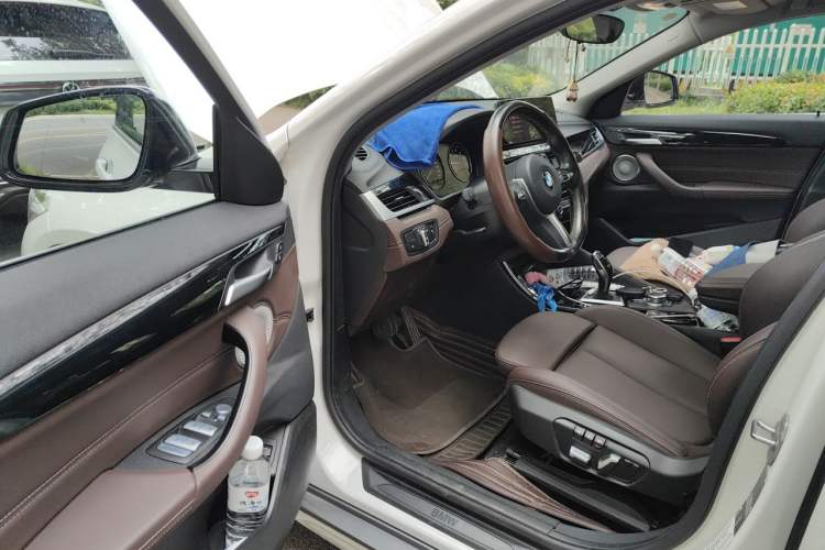 Used BMW X2 2023 sDrive25i M Sport Package Driver Seat