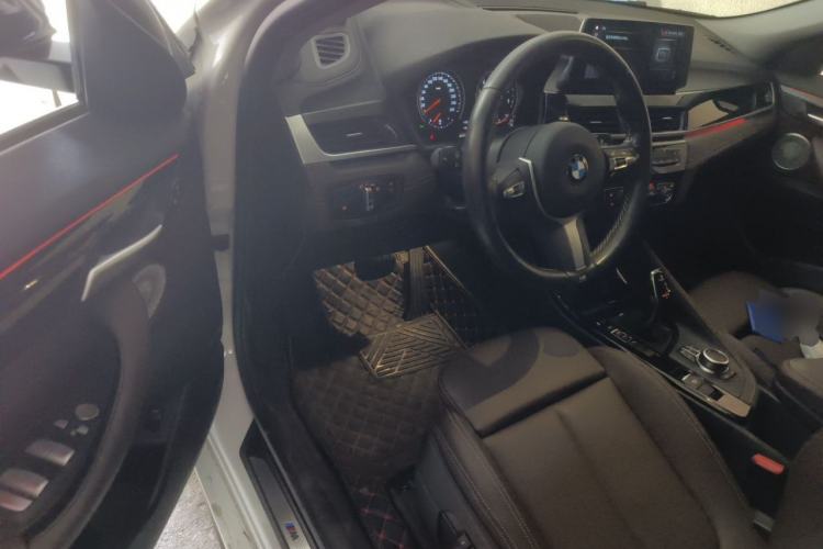 Used BMW X2 2023 sDrive25i M Sport Night Edition Driver Seat