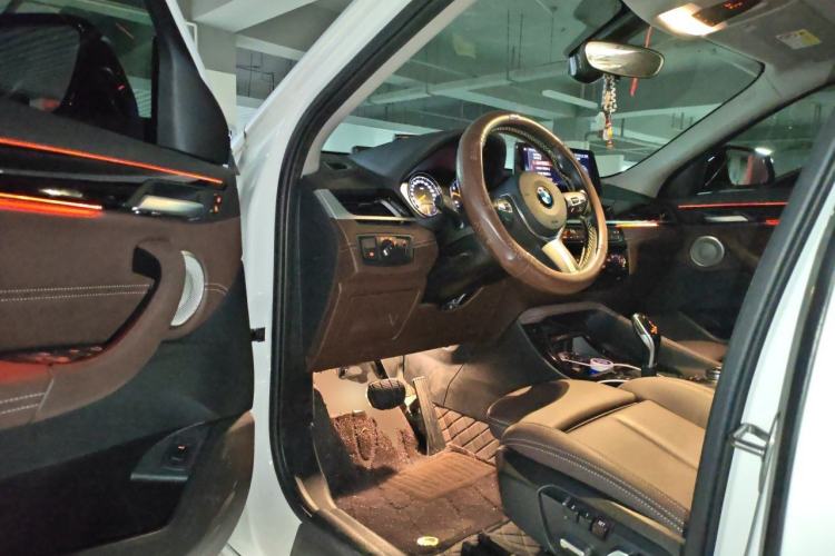 Used BMW X2 2023 sDrive25i M Sport Night Edition Driver Seat