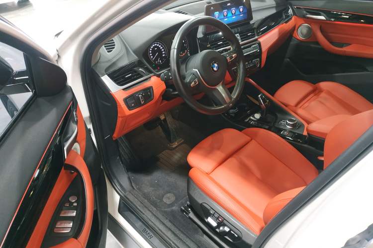 Used BMW X2 2023 sDrive25i M Sport Package Driver Seat