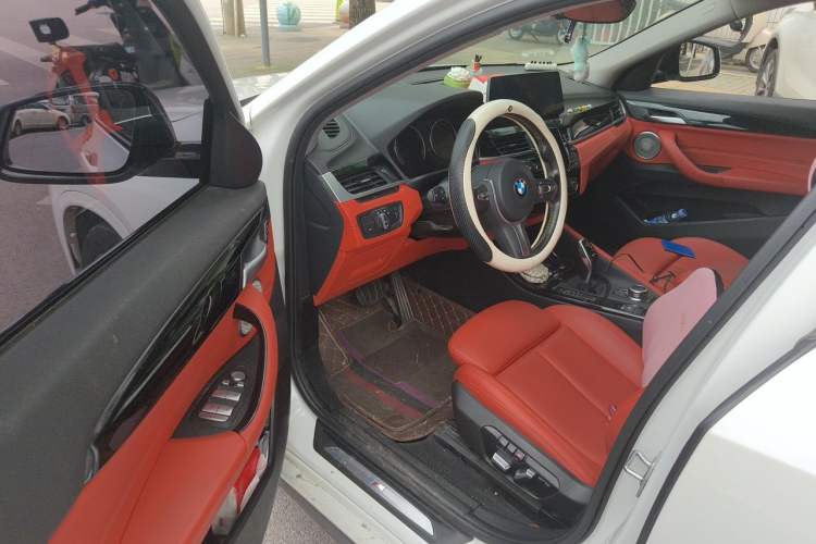 Used BMW X2 2023 sDrive25i M Sport Night Edition Driver Seat