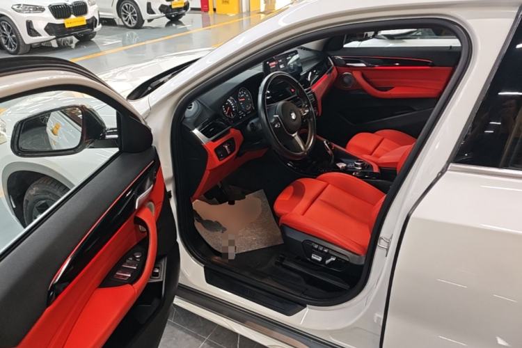 Used BMW X2 2023 sDrive25i M Sport Package Driver Seat