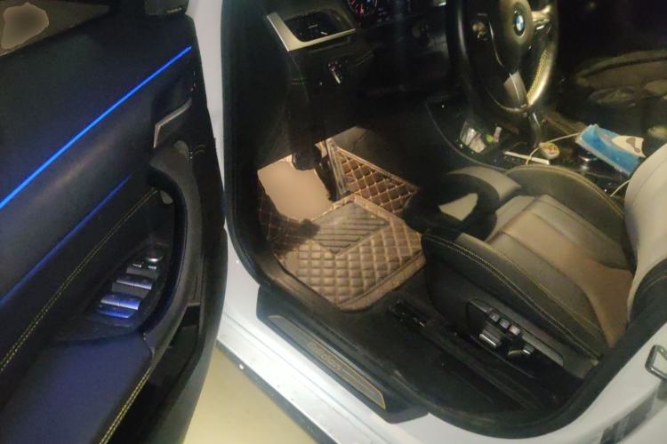 Used BMW X2 2023 sDrive 25i Shining Edition Driver Seat