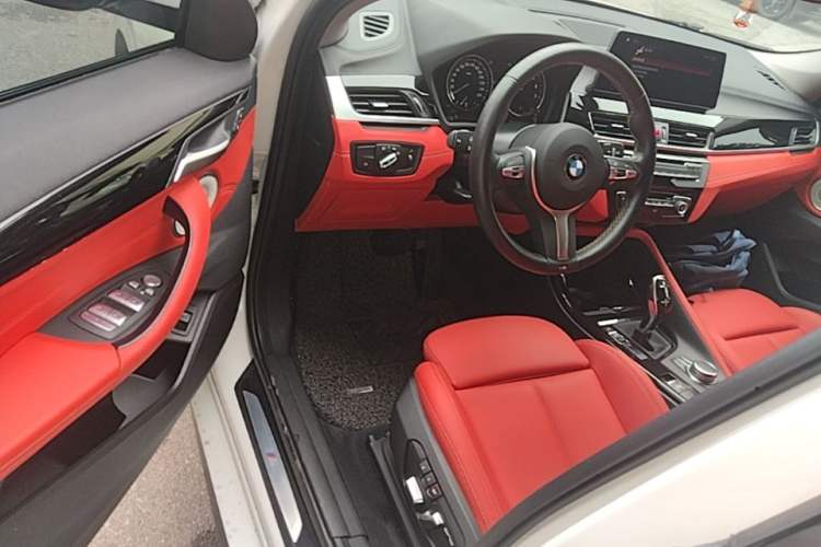 Used BMW X2 2023 sDrive25i M Sport Night Edition Driver Seat
