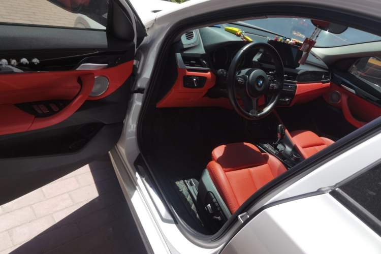 Used BMW X2 2023 sDrive25i M Sport Night Edition Driver Seat