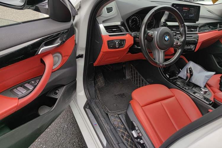 Used BMW X2 2023 sDrive25i M Sport Night Edition Driver Seat