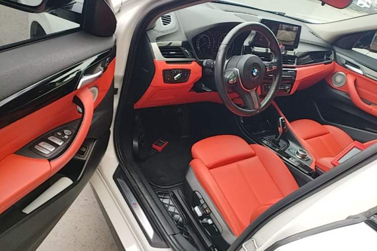 Used BMW X2 2023 sDrive25i M Sport Night Edition Driver Seat