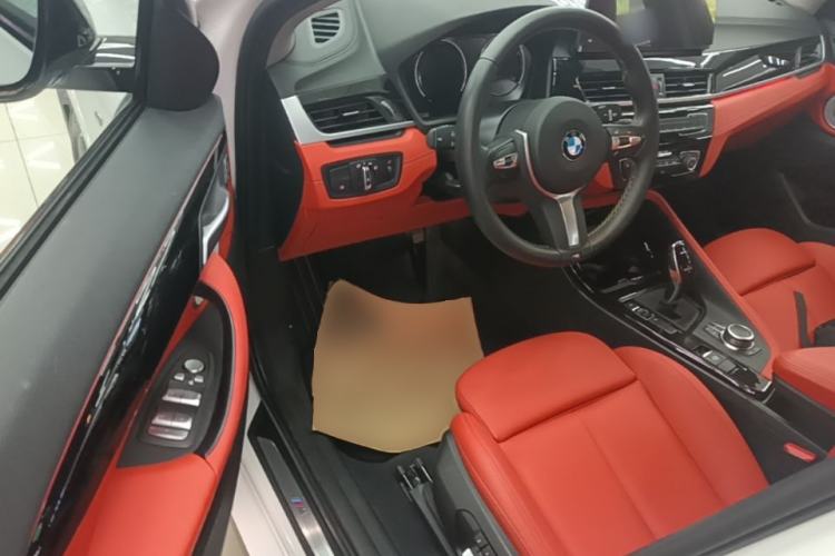 Used BMW X2 2023 sDrive25i M Sport Night Edition Driver Seat