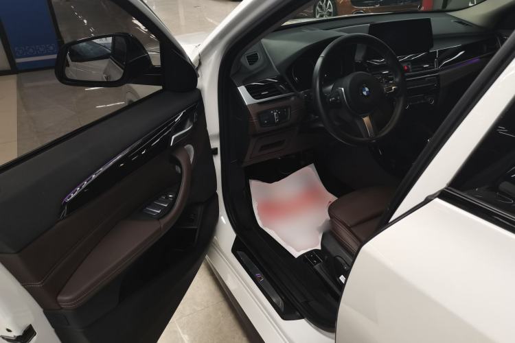 Used BMW X2 2023 sDrive25i M Sport Night Edition Driver Seat