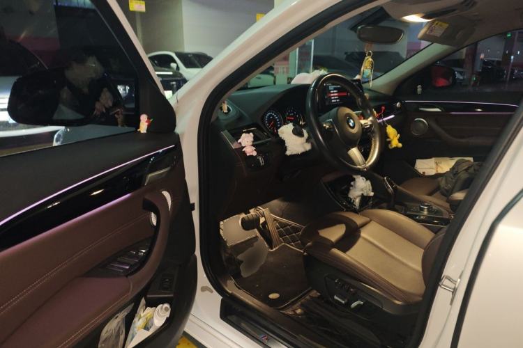 Used BMW X2 2023 sDrive25i M Sport Night Edition Driver Seat