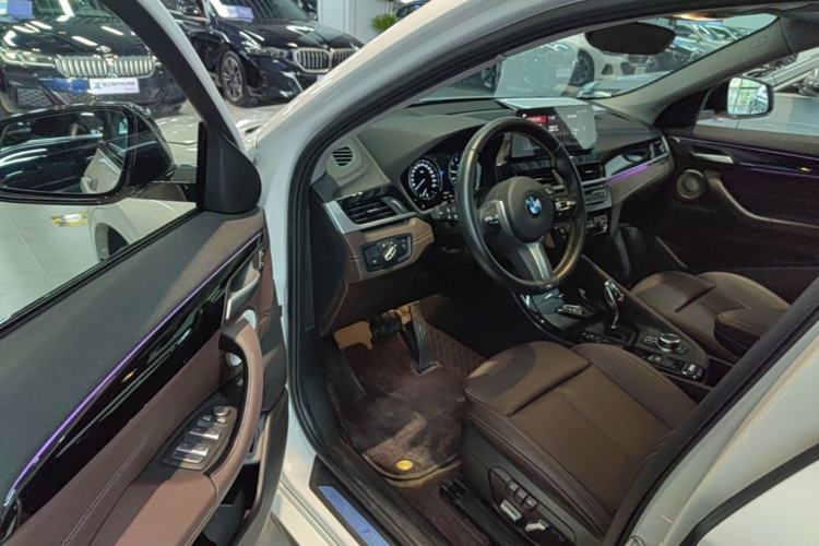 Used BMW X2 2023 sDrive25i M Sport Night Edition Driver Seat
