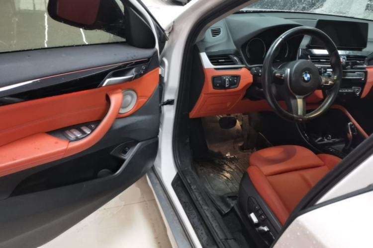 Used BMW X2 2023 sDrive25i M Sport Package Driver Seat