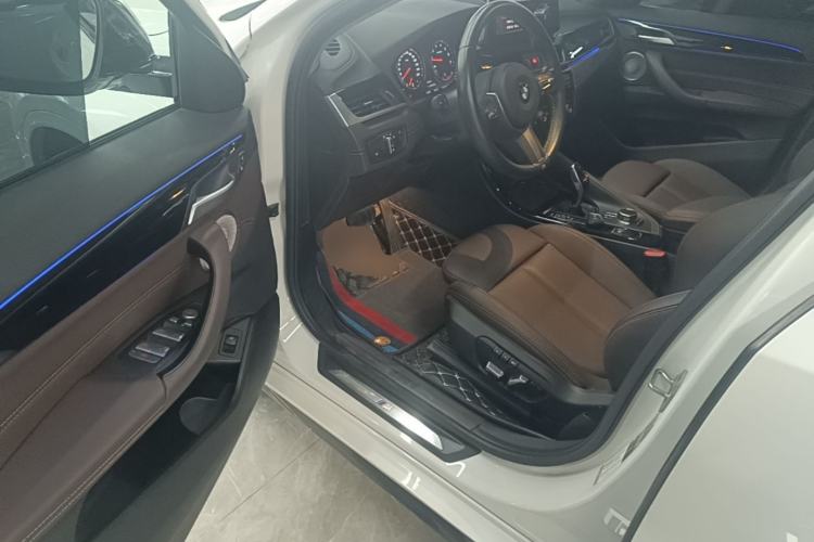 Used BMW X2 2023 sDrive25i M Sport Night Edition Driver Seat