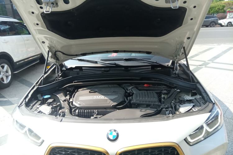Used BMW X2 2023 xDrive 25i Shining Edition Engine Bay