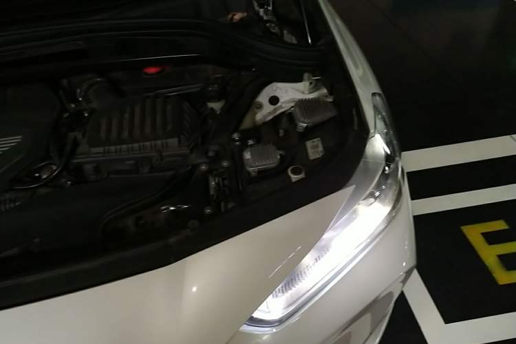 Used BMW X2 2023 sDrive25i M Sport Package Engine Bay Left