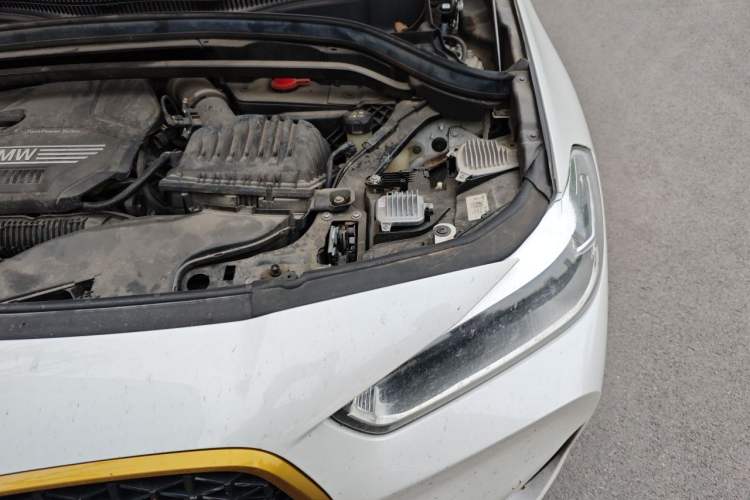 Used BMW X2 2023 sDrive 25i Shining Edition Engine Bay Left