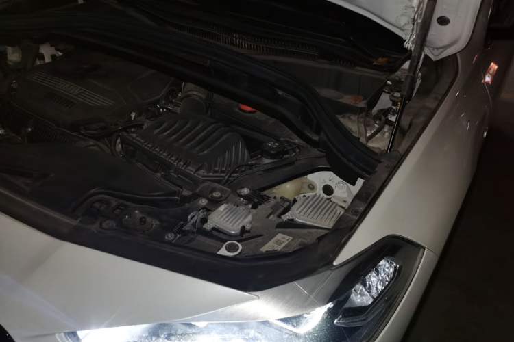 Used BMW X2 2023 sDrive25i M Sport Night Edition Engine Bay Left