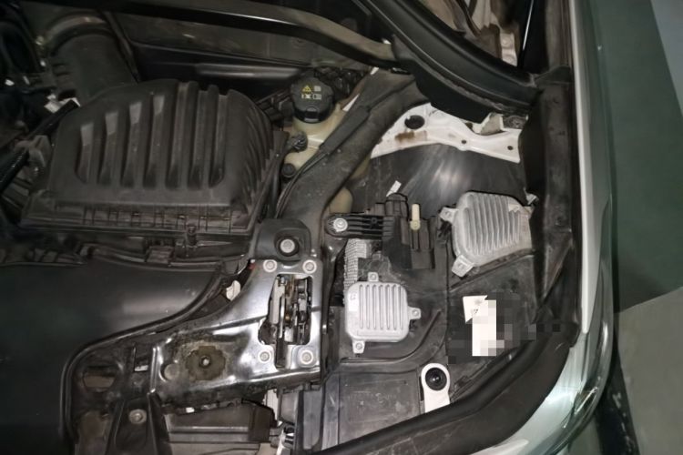 Used BMW X2 2023 sDrive25i M Sport Night Edition Engine Bay Left