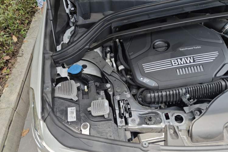 Used BMW X2 2023 sDrive25i M Sport Night Edition Engine Bay Right