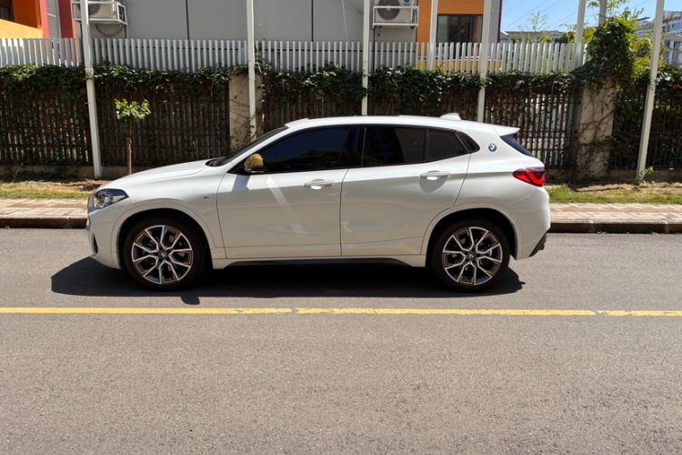 Used BMW X2 2023 xDrive 25i Shining Edition Exterior 4