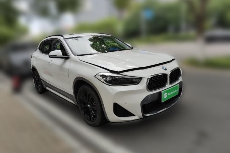 Used BMW X2 2023 sDrive25i M Sport Package Front Right 45 Deg