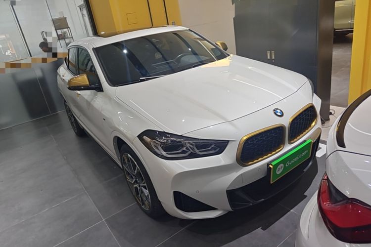 Used BMW X2 2023 xDrive 25i Shining Edition Front Right 45 Deg