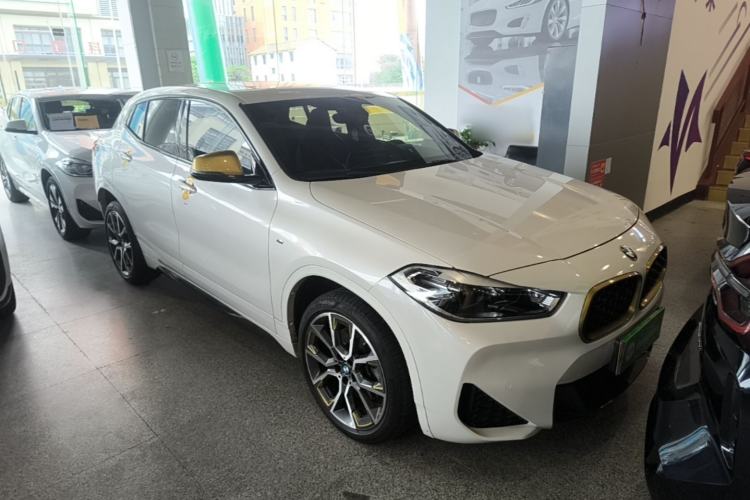 Used BMW X2 2023 sDrive 25i Shining Edition Front Right 45 Deg