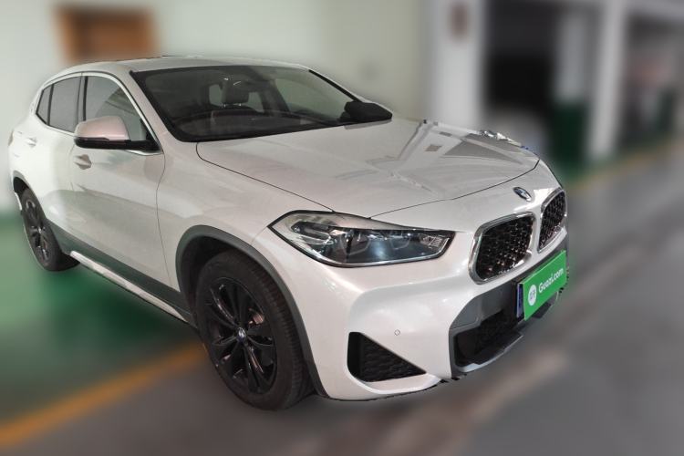 Used BMW X2 2023 sDrive25i M Sport Package Front Right 45 Deg