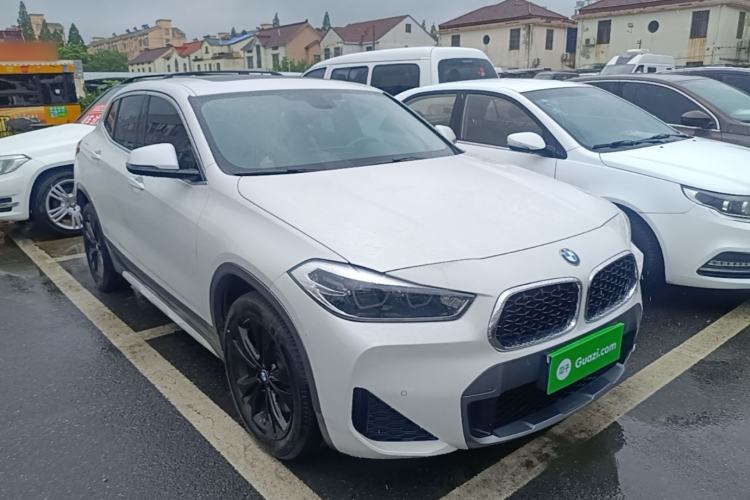 Used BMW X2 2023 sDrive25i M Sport Package Front Right 45 Deg
