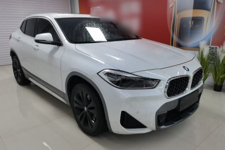 Used BMW X2 2023 sDrive25i M Sport Package Front Right 45 Deg