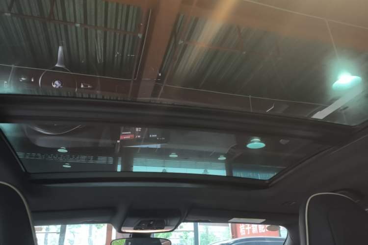 Used BMW X2 2023 sDrive 25i Shining Edition Headliner