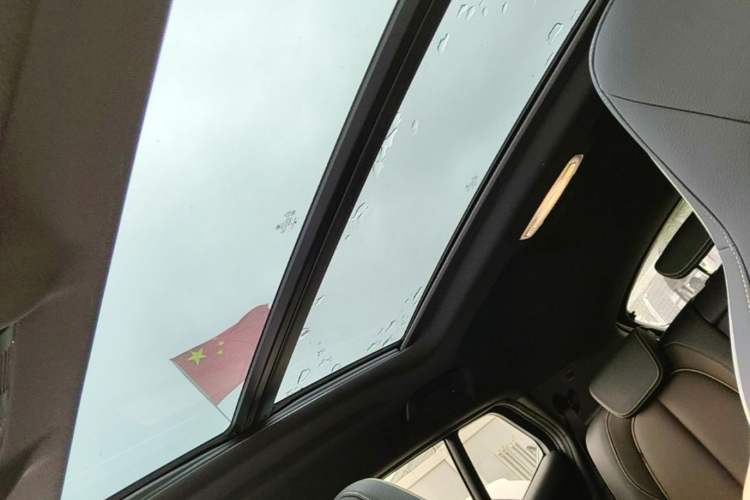 Used BMW X2 2023 sDrive 25i Shining Edition Headliner