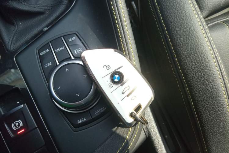 Used BMW X2 2023 xDrive 25i Shining Edition Interior 1