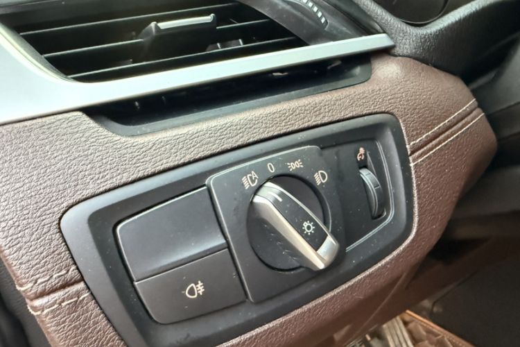 Used BMW X2 2023 sDrive25i M Sport Night Edition Interior 10