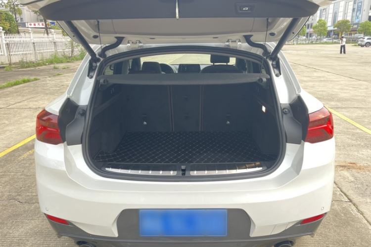 Used BMW X2 2023 sDrive25i M Sport Night Edition Interior 10