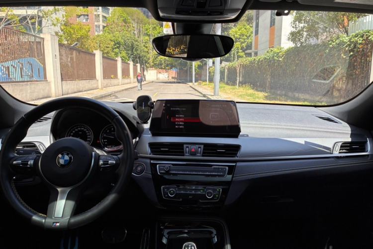 Used BMW X2 2023 xDrive 25i Shining Edition Interior 2