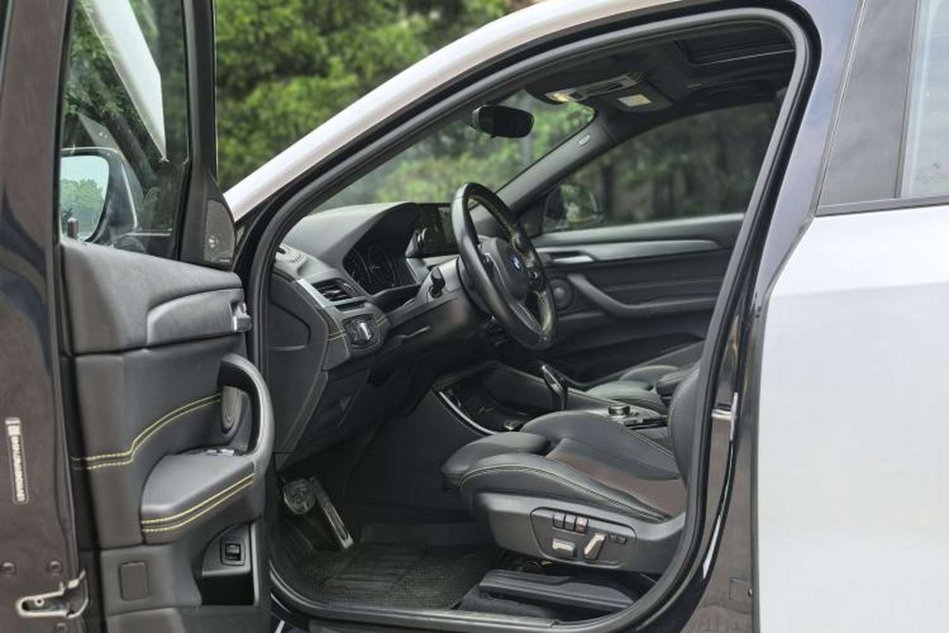 Used BMW X2 2023 sDrive 25i Shining Edition Interior 3