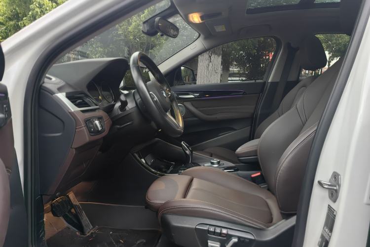 Used BMW X2 2023 sDrive25i M Sport Night Edition Interior 4