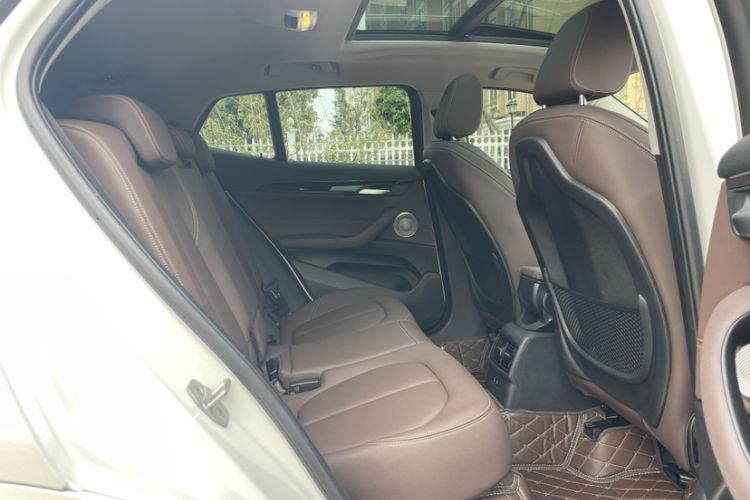 Used BMW X2 2023 sDrive25i M Sport Night Edition Interior 5