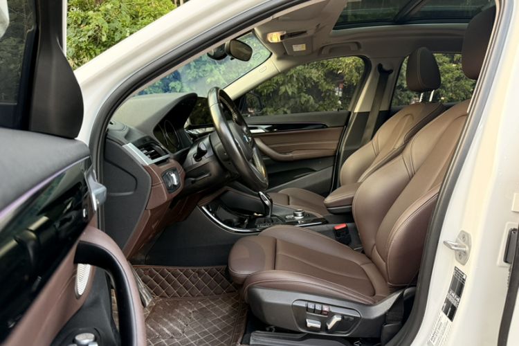 Used BMW X2 2023 sDrive25i M Sport Night Edition Interior 7
