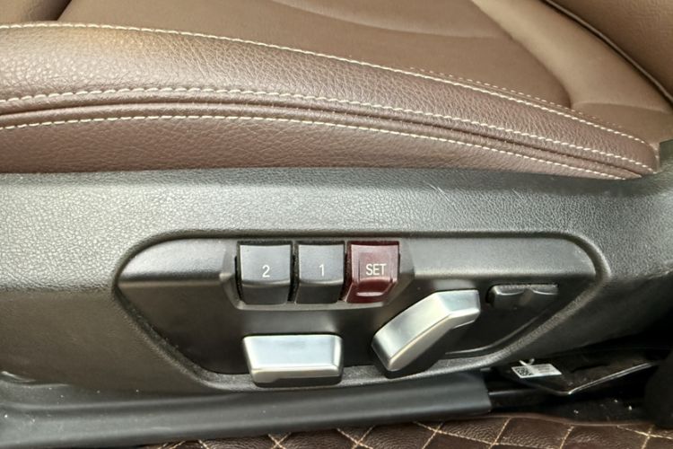 Used BMW X2 2023 sDrive25i M Sport Night Edition Interior 8