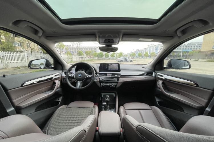 Used BMW X2 2023 sDrive25i M Sport Night Edition Interior 9