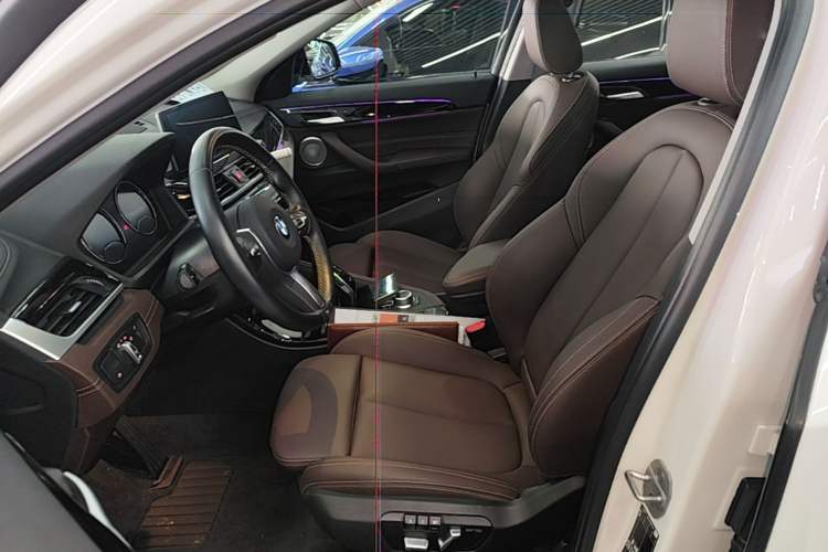 Used BMW X2 2023 sDrive25i M Sport Night Edition Left Front Seat