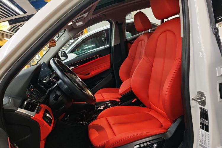Used BMW X2 2023 sDrive25i M Sport Package Left Front Seat
