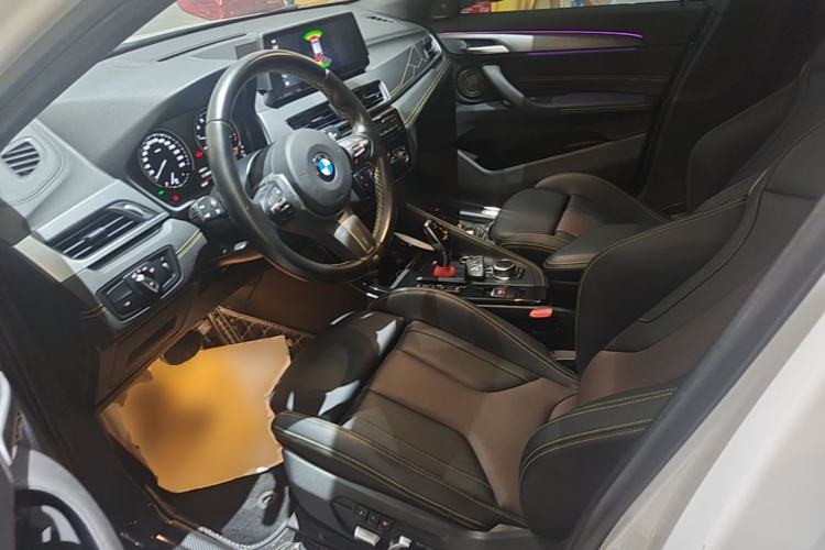 Used BMW X2 2023 xDrive 25i Shining Edition Left Front Seat