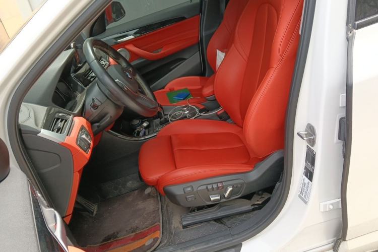 Used BMW X2 2023 sDrive25i M Sport Package Left Front Seat
